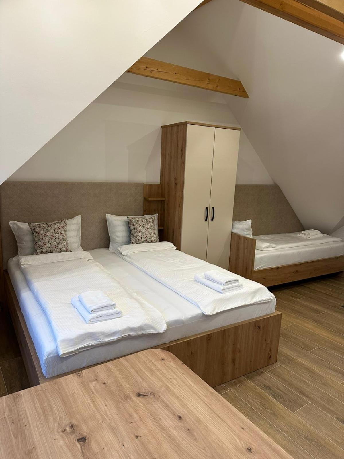 Apartments Viktor Rateče Chambre photo